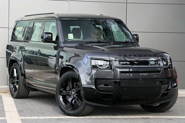 2025 Land Rover Defender 130 P400 X-Dynamic SE L663