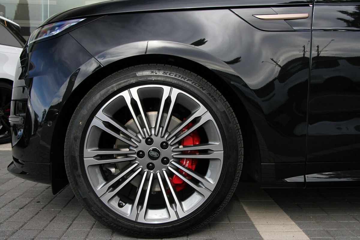 2025 Land Rover Range Rover Sport D250 Dynamic SE L461