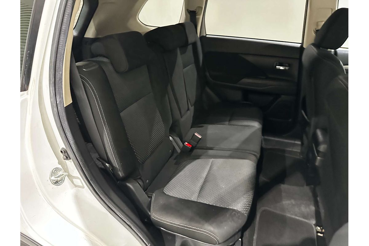 2016 Mitsubishi Outlander LS ZK