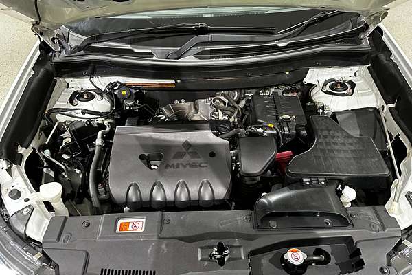 2016 Mitsubishi Outlander LS ZK