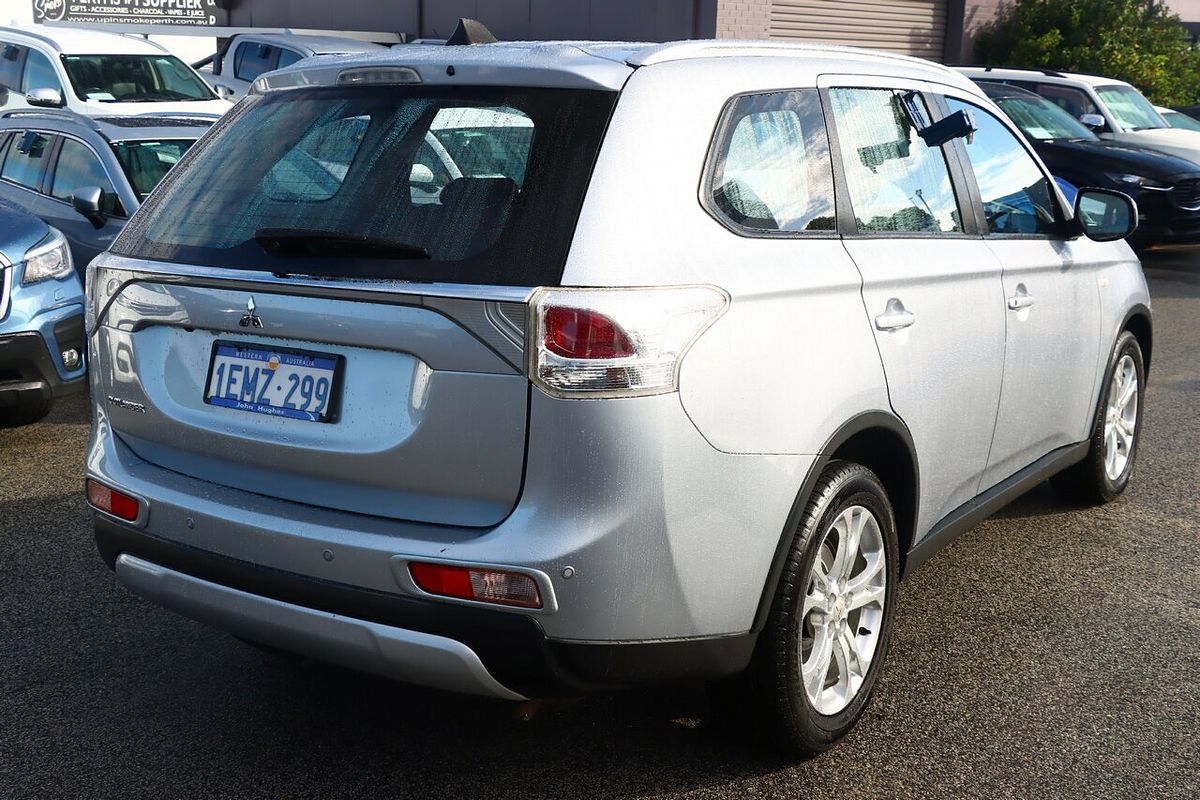 2014 Mitsubishi Outlander ES ZJ