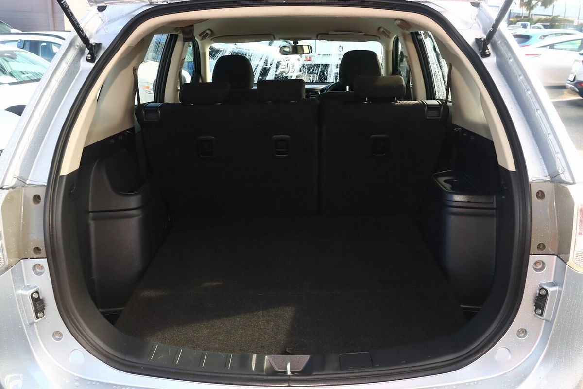 2014 Mitsubishi Outlander ES ZJ