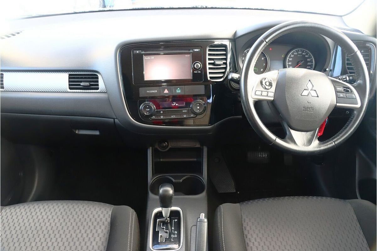 2014 Mitsubishi Outlander ES ZJ