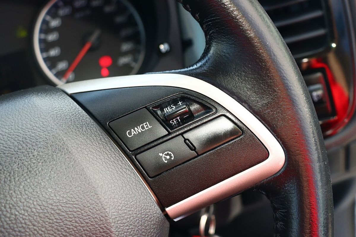 2014 Mitsubishi Outlander ES ZJ