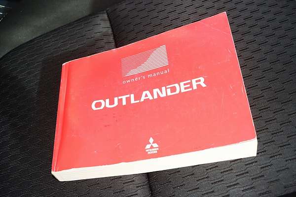 2014 Mitsubishi Outlander ES ZJ
