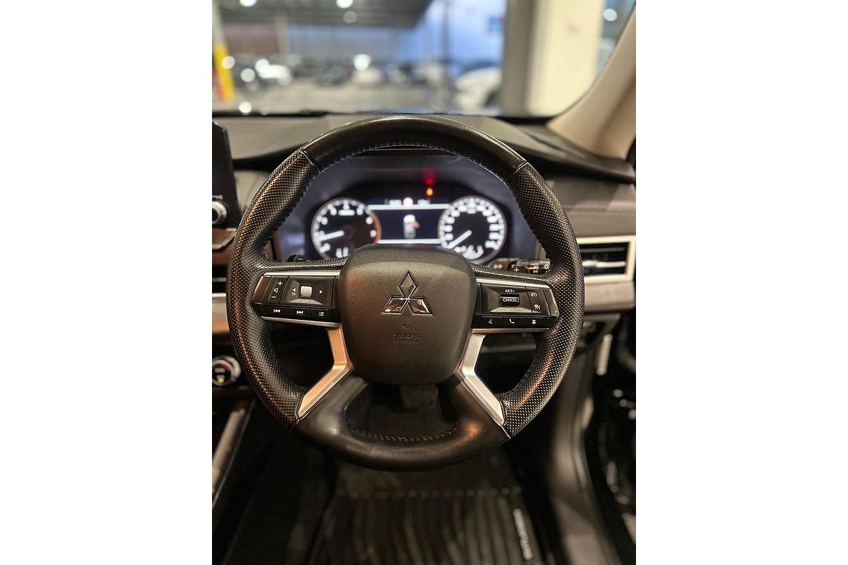 2021 Mitsubishi Outlander LS ZM