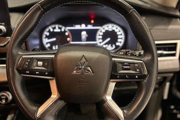 2021 Mitsubishi Outlander LS ZM