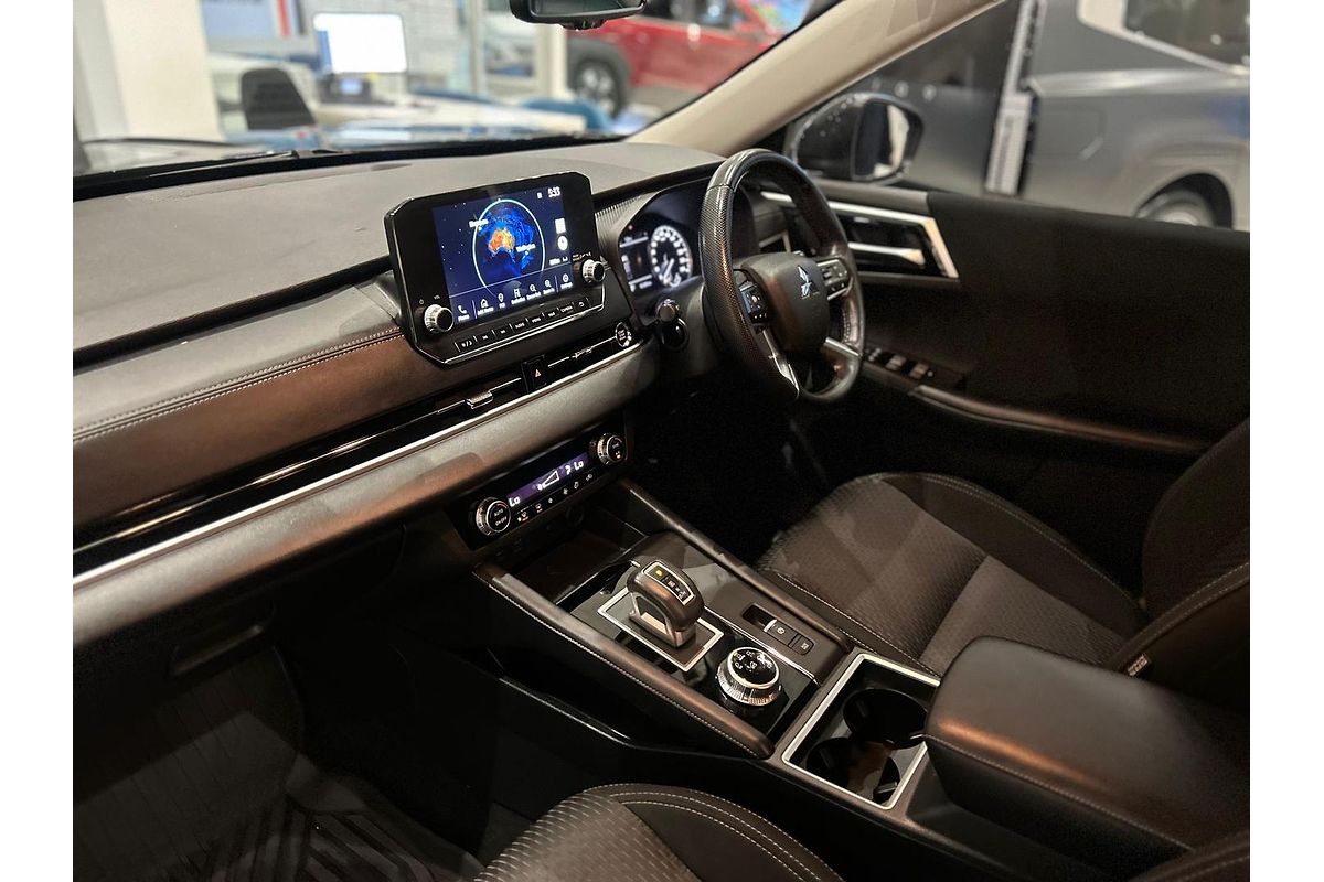 2021 Mitsubishi Outlander LS ZM