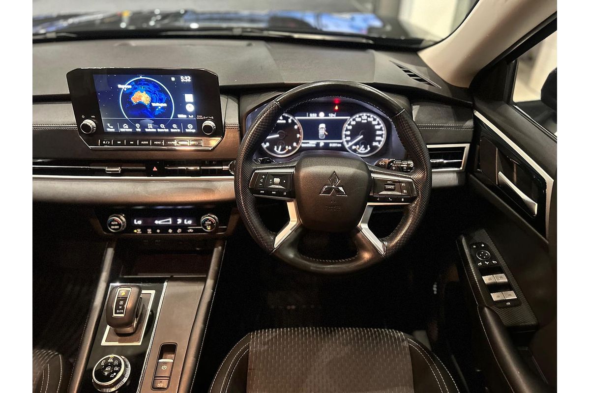 2021 Mitsubishi Outlander LS ZM