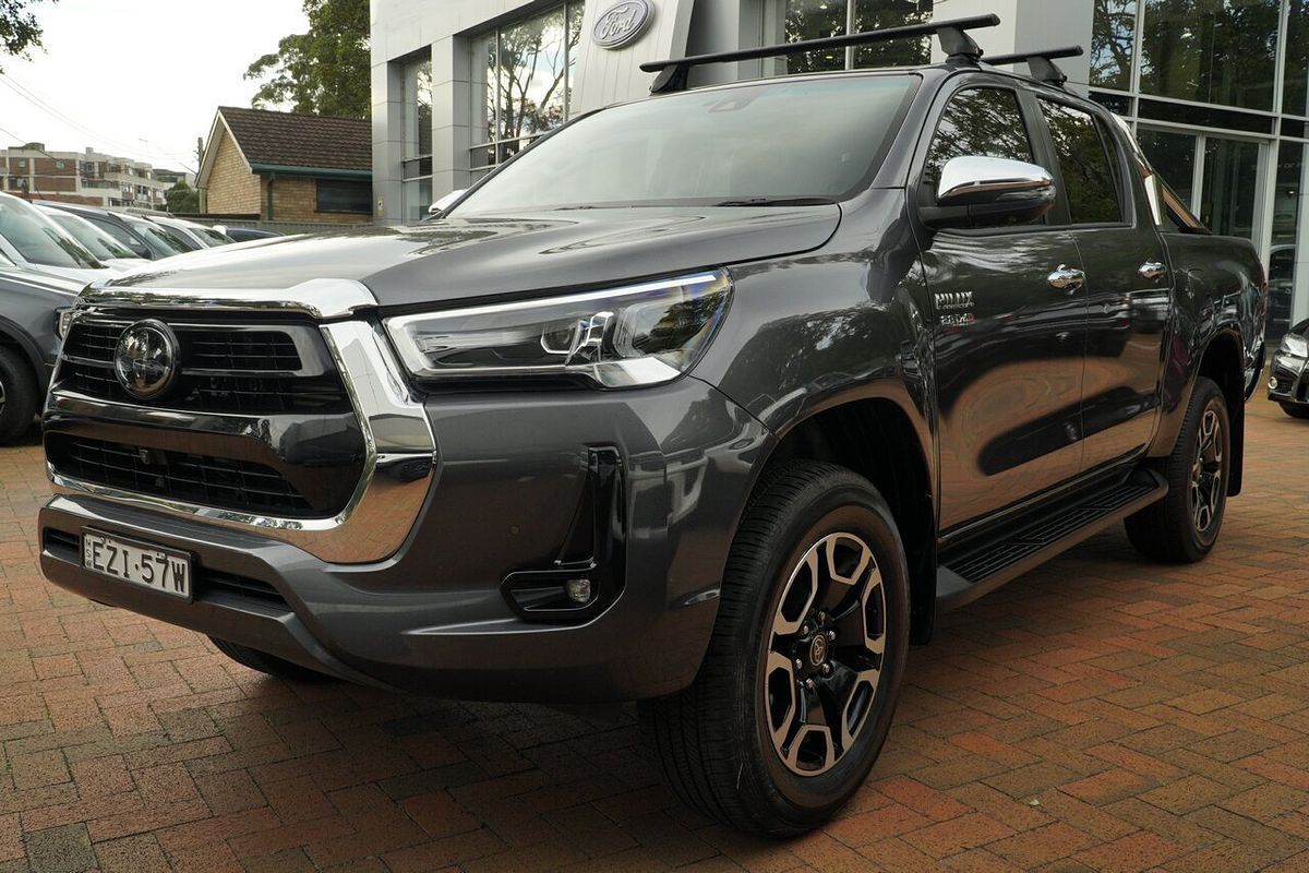 2023 Toyota Hilux SR5 GUN126R 4X4