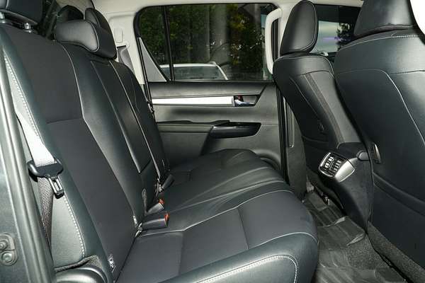 2023 Toyota Hilux SR5 GUN126R 4X4