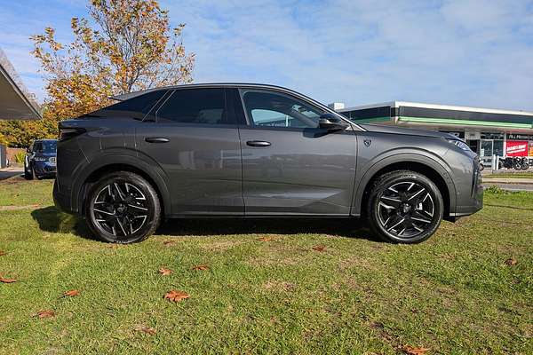 2025 Peugeot 3008 GT Premium Hybrid P64