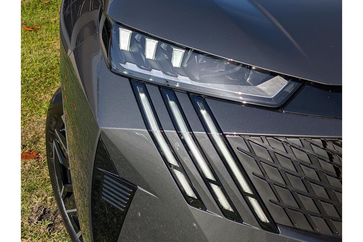 2025 Peugeot 3008 GT Premium Hybrid P64