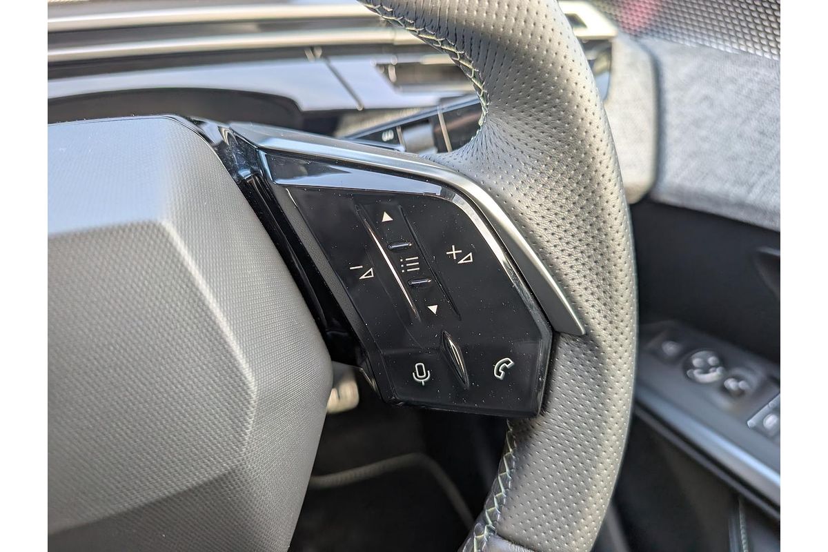 2025 Peugeot 3008 GT Premium Hybrid P64