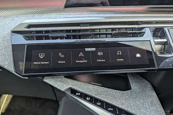 2025 Peugeot 3008 GT Premium Hybrid P64