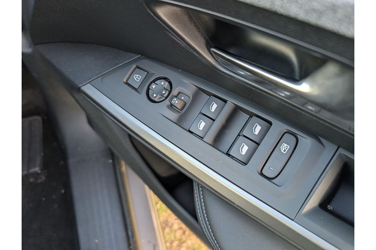 2025 Peugeot 3008 Allure Hybrid P64