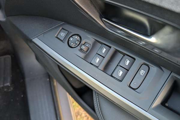 2025 Peugeot 3008 Allure Hybrid P64