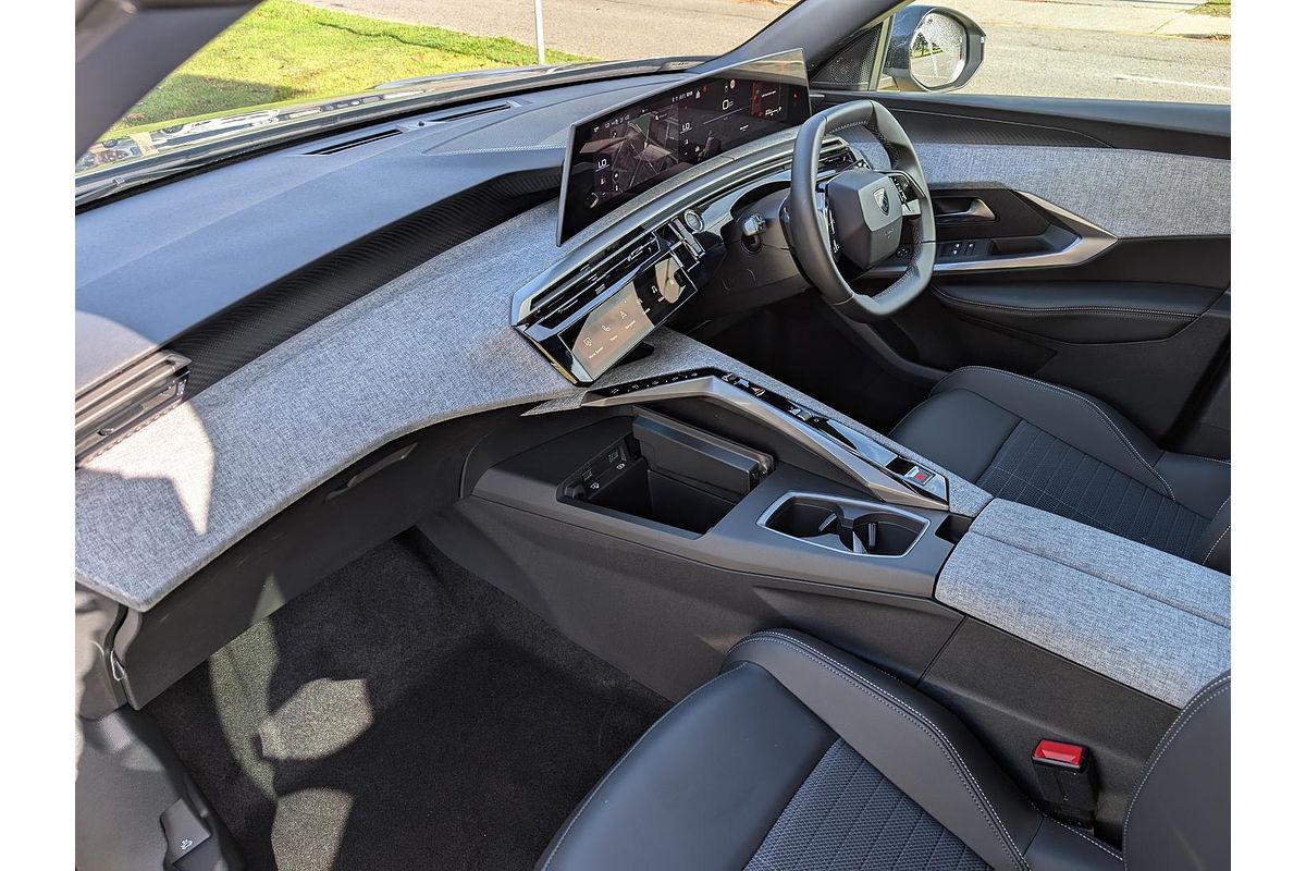 2025 Peugeot 3008 Allure Hybrid P64