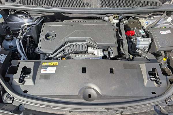 2025 Peugeot 3008 Allure Hybrid P64