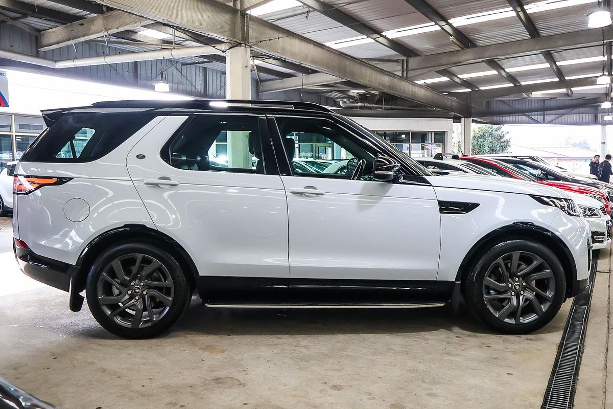 2017 Land Rover Discovery TD6 HSE Series 5