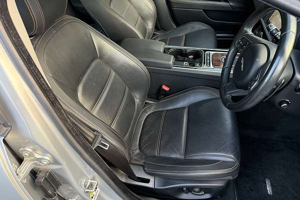 2016 Jaguar XE 25t Prestige X760