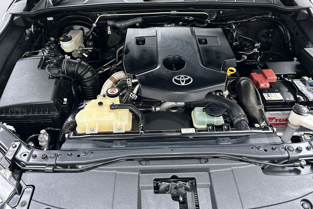 2022 Toyota Hilux SR5 GUN126R 4X4