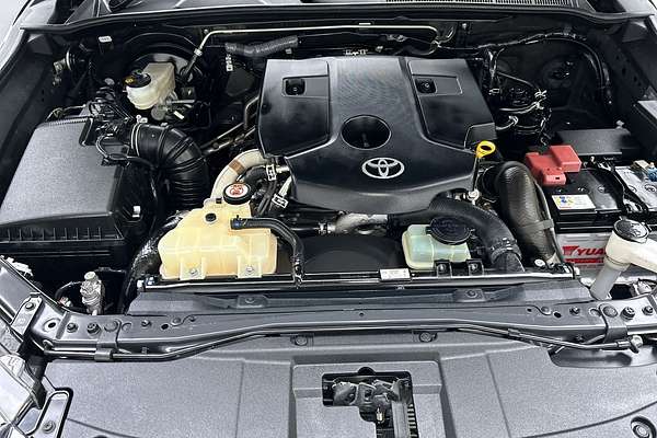 2022 Toyota Hilux SR5 GUN126R 4X4