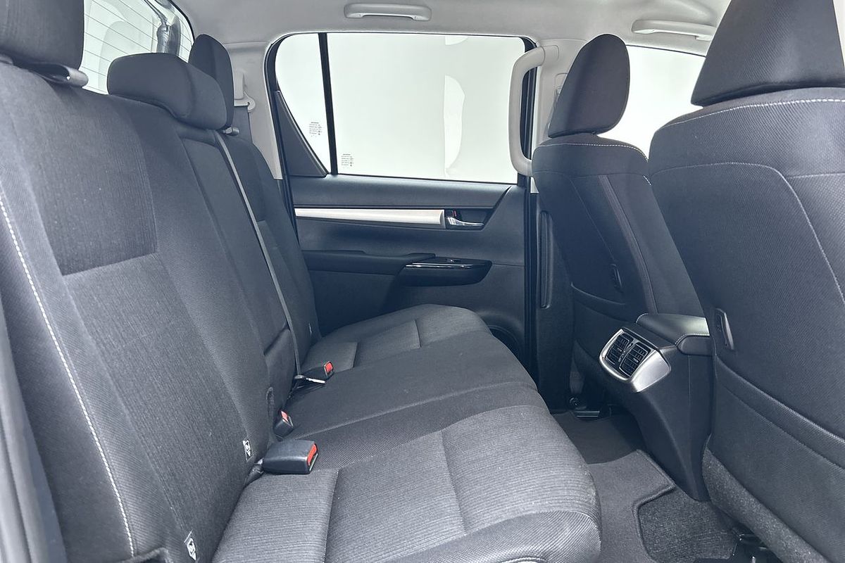 2022 Toyota Hilux SR5 GUN126R 4X4