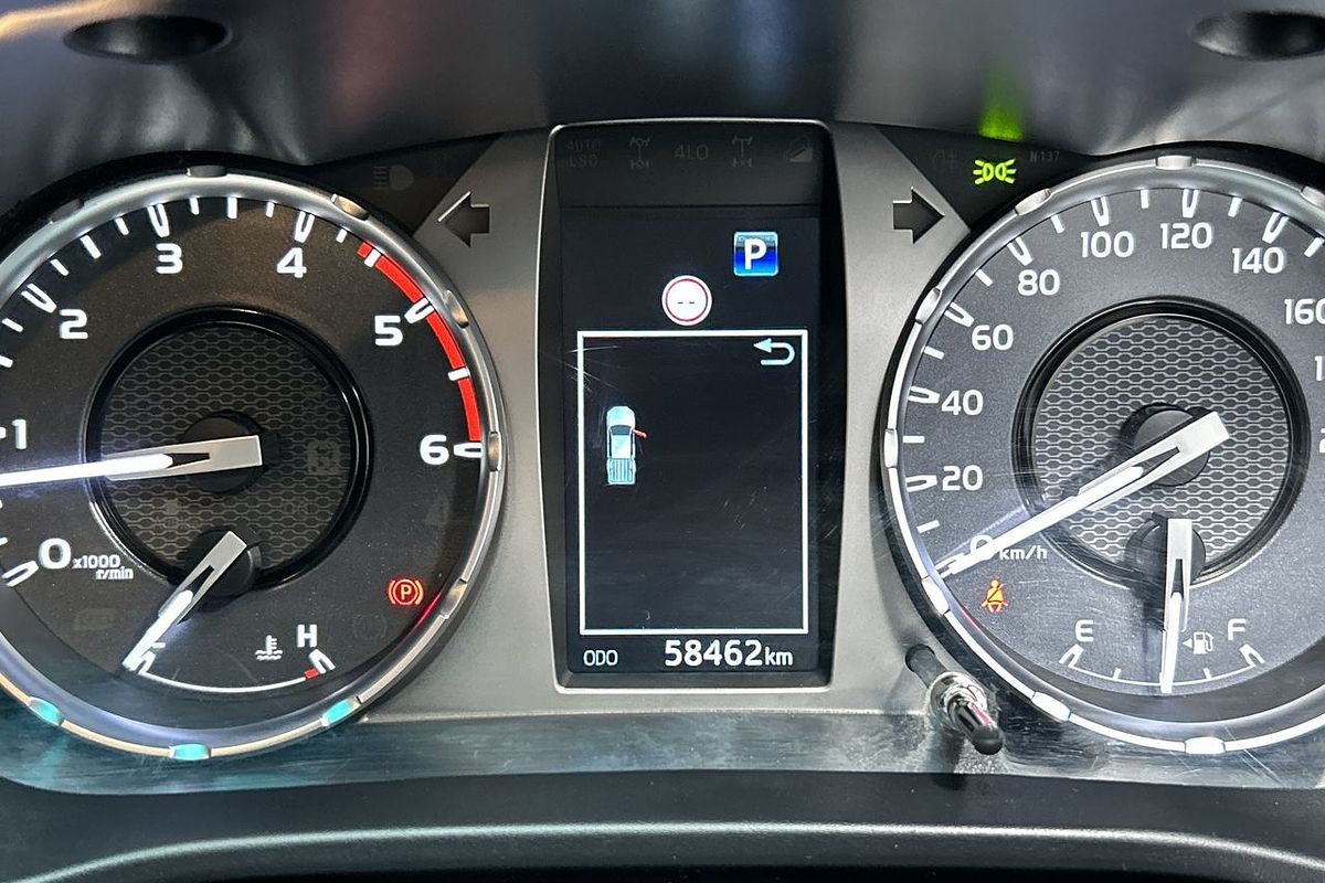 2022 Toyota Hilux SR5 GUN126R 4X4