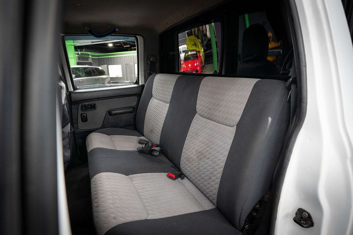 2014 Nissan Navara ST-R D22 4X4