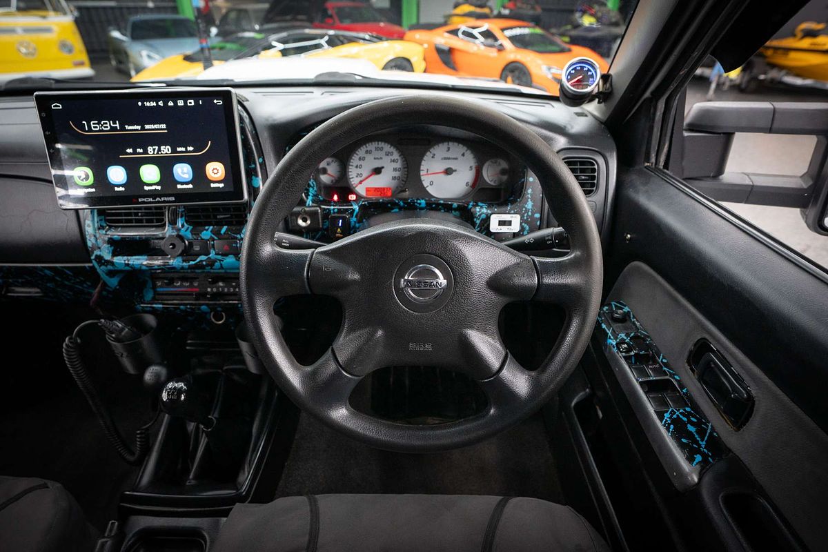 2014 Nissan Navara ST-R D22 4X4