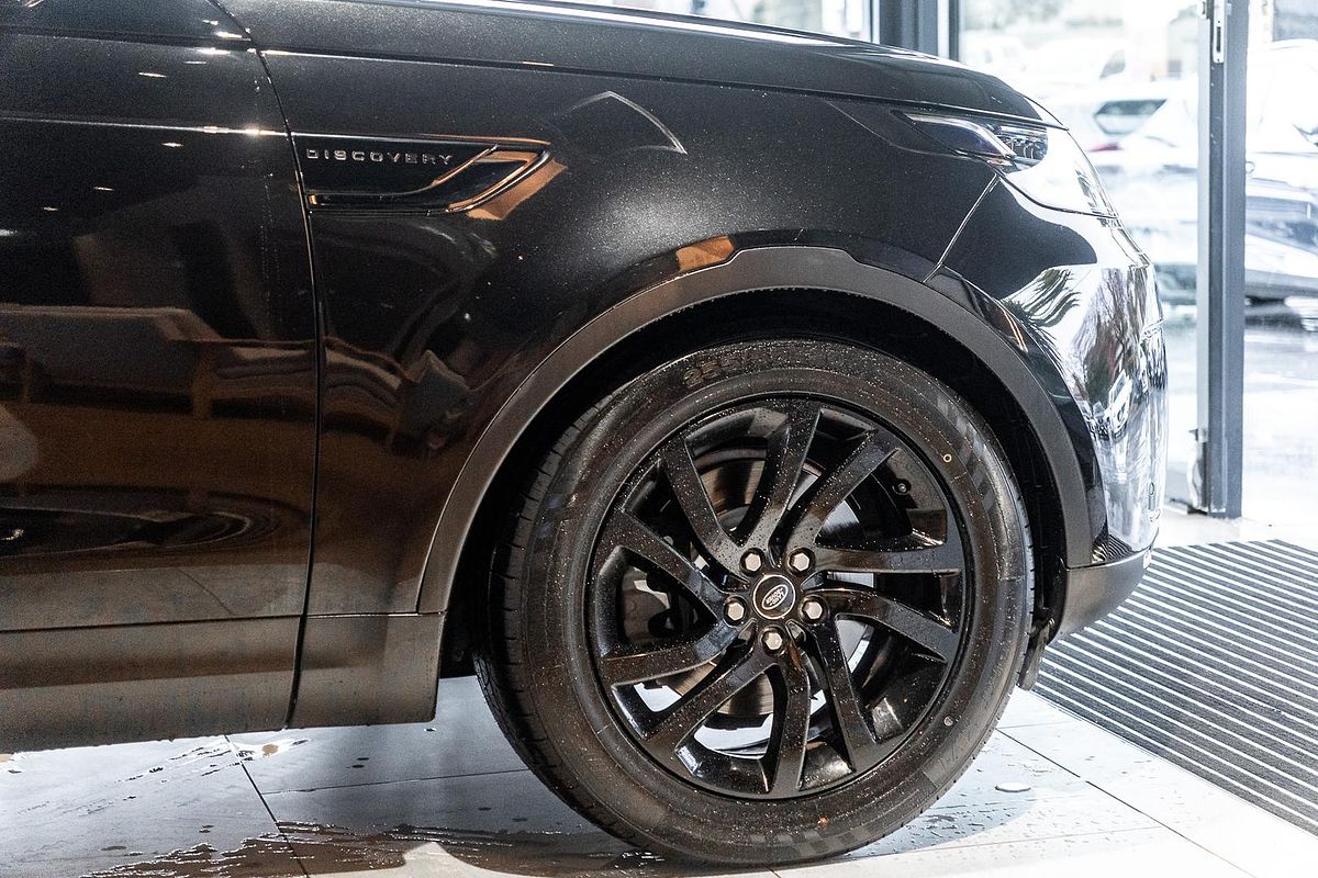 2017 Land Rover Discovery TD6 HSE Series 5
