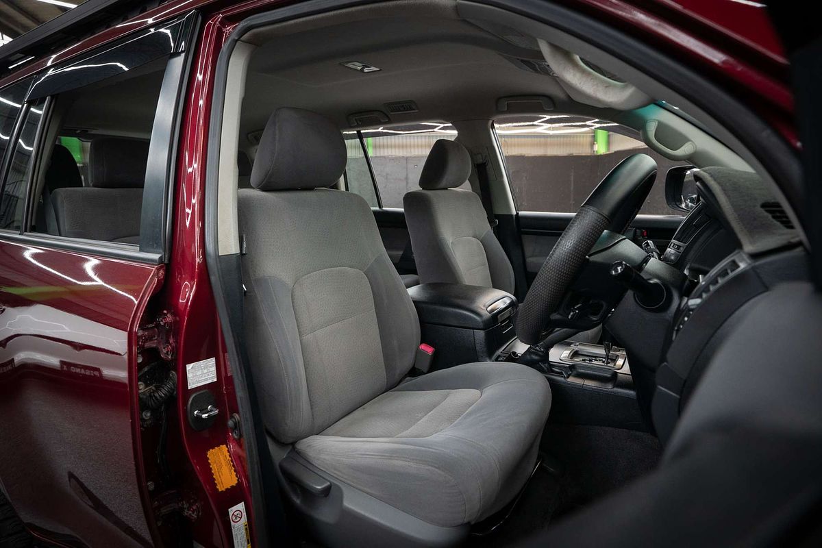 2008 Toyota Landcruiser GXL UZJ200R