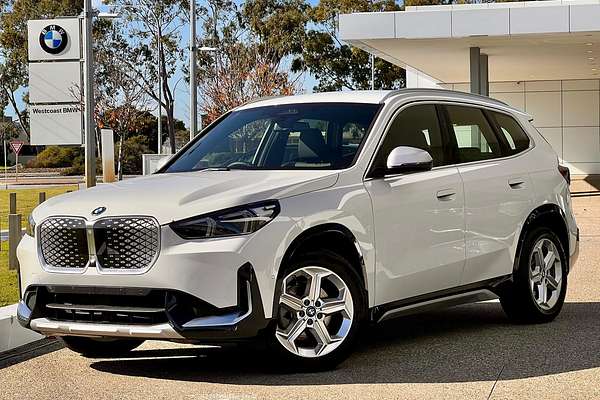 2024 BMW iX1 eDrive20 xLine U11