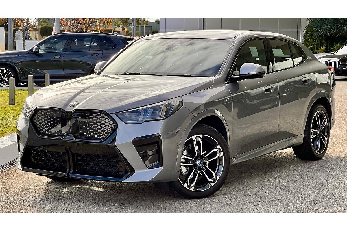 2024 BMW iX2 xDrive30 M Sport U10