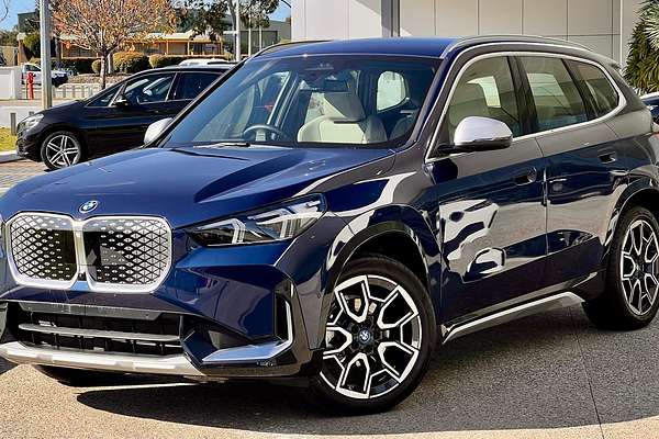 2023 BMW iX1 eDrive20 xLine U11