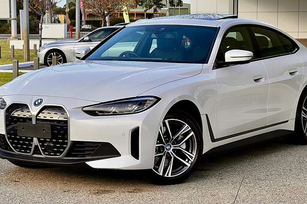 2024 BMW i4 eDrive35 G26