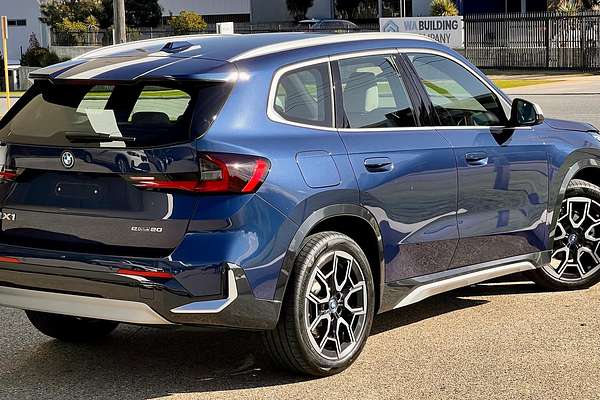 2023 BMW iX1 eDrive20 xLine U11