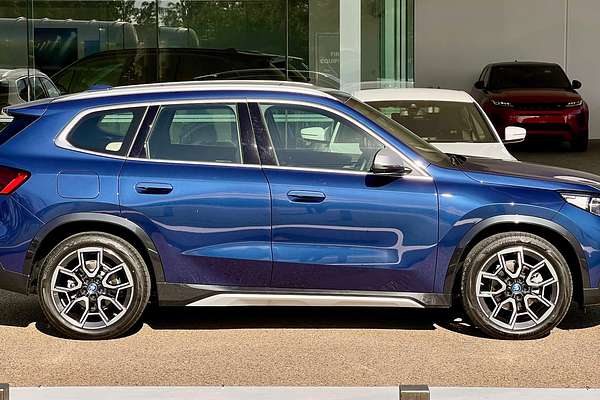 2023 BMW iX1 eDrive20 xLine U11