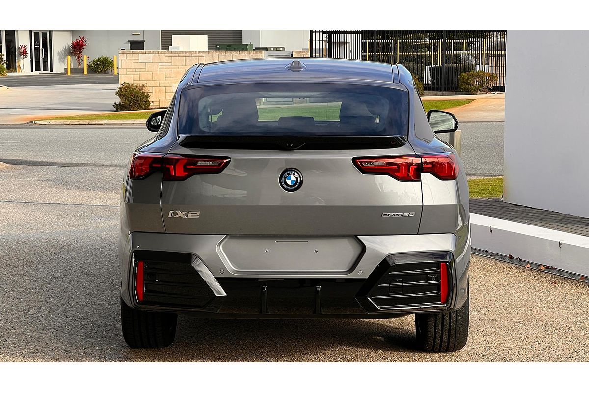 2024 BMW iX2 xDrive30 M Sport U10