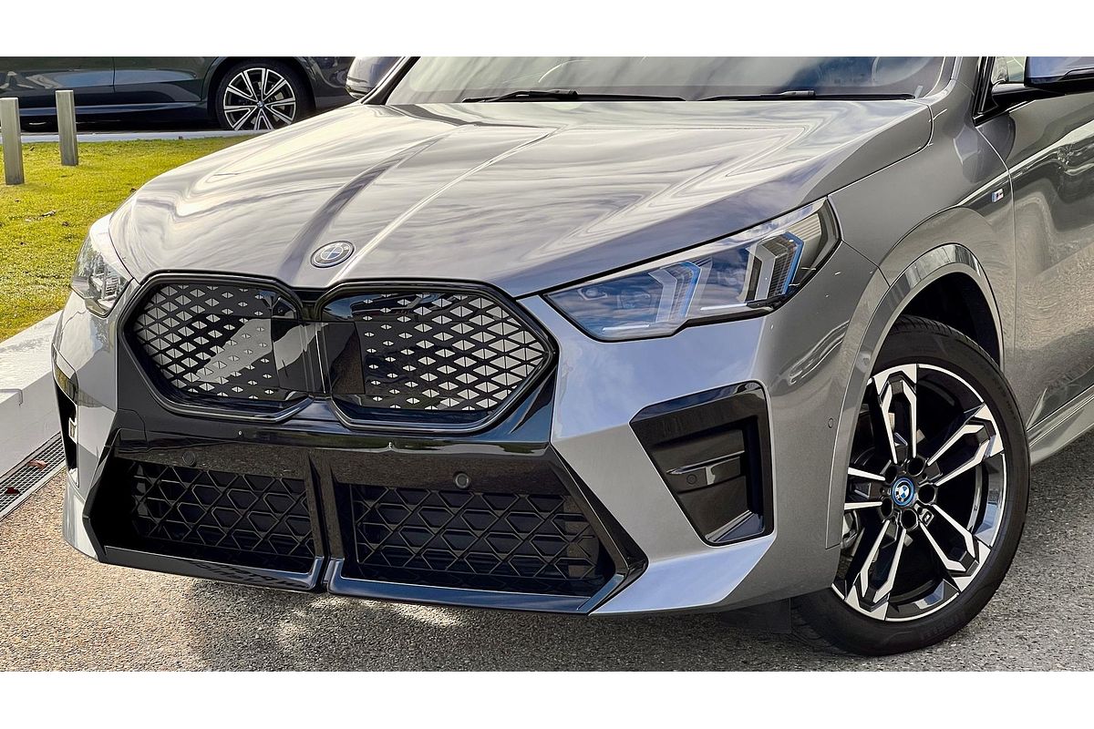 2024 BMW iX2 xDrive30 M Sport U10