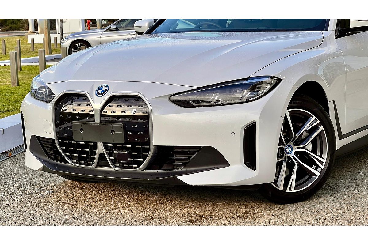 2024 BMW i4 eDrive35 G26
