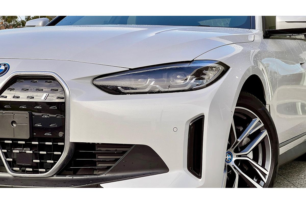 2024 BMW i4 eDrive35 G26