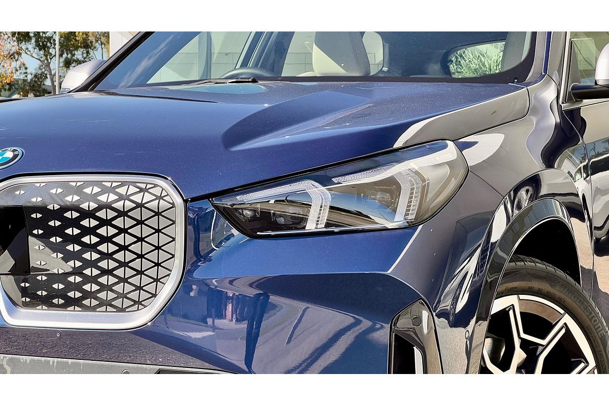 2023 BMW iX1 eDrive20 xLine U11