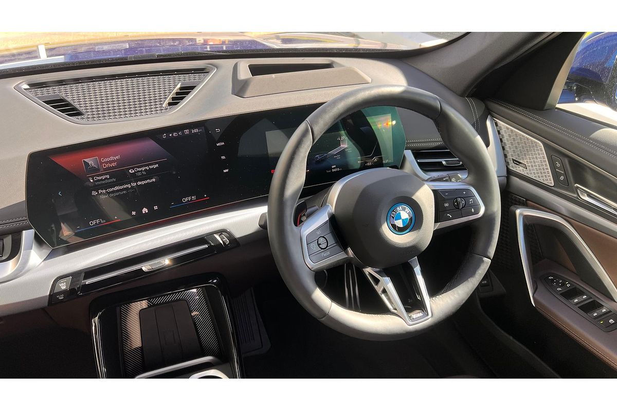 2024 BMW iX1 eDrive20 xLine U11