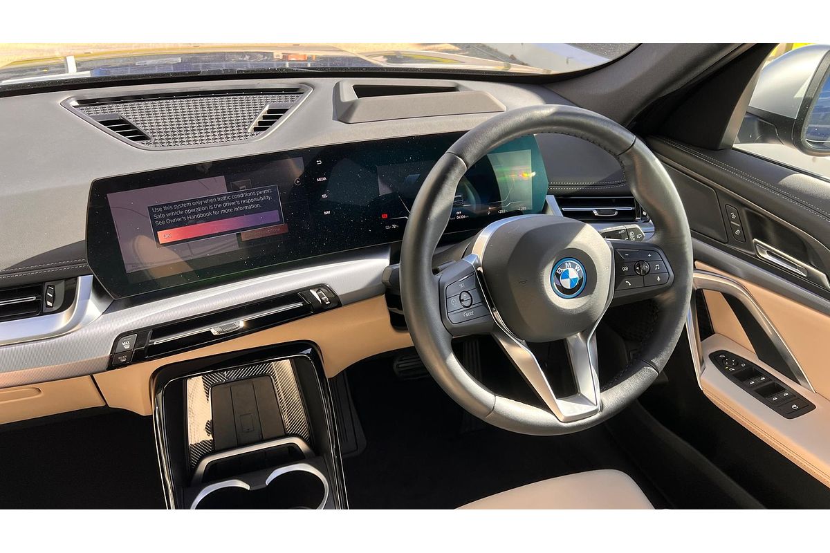 2023 BMW iX1 eDrive20 xLine U11