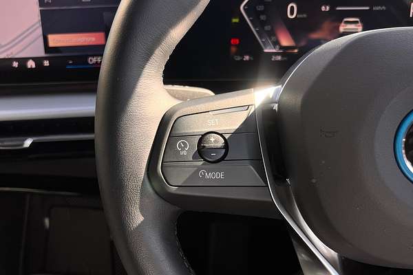 2024 BMW iX1 eDrive20 xLine U11