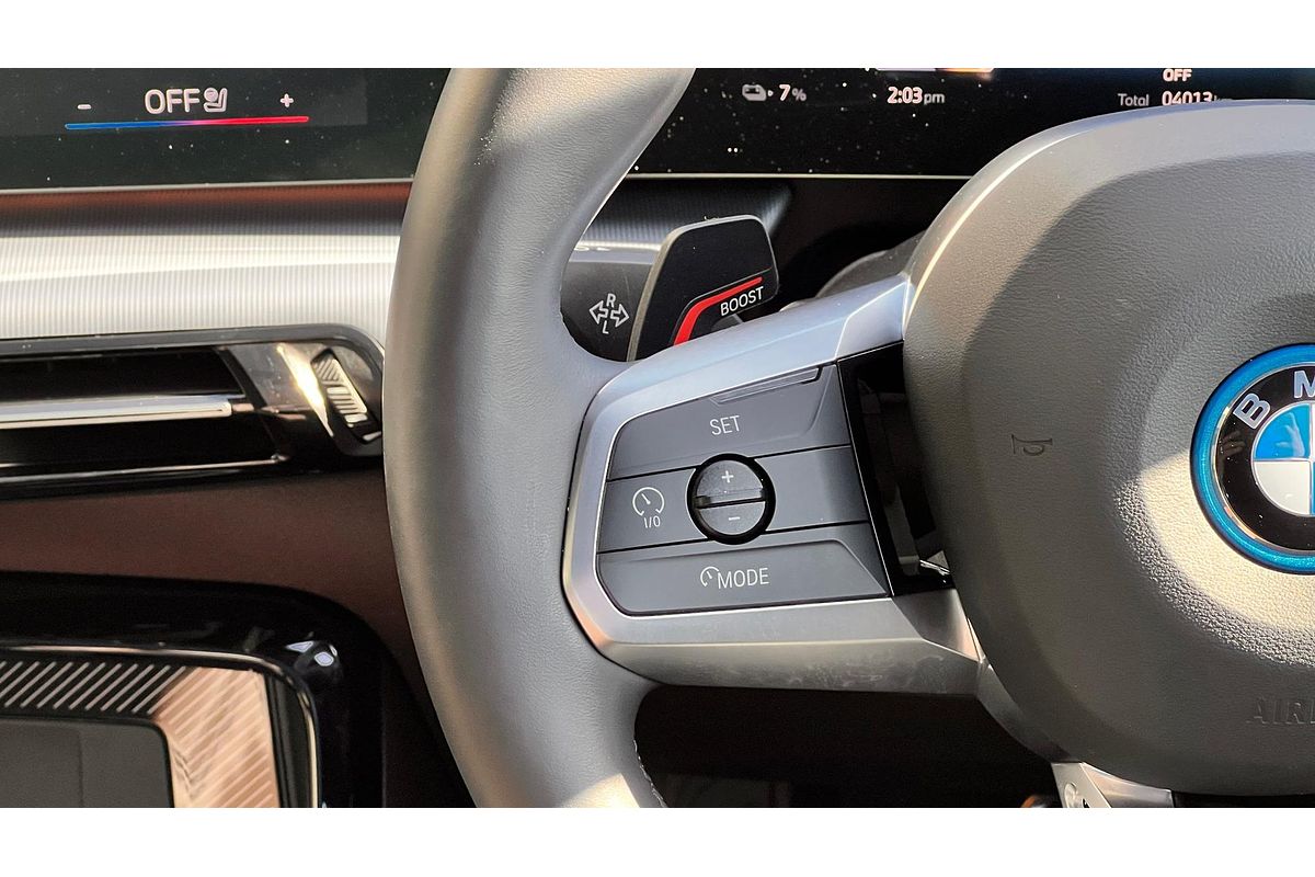 2024 BMW iX1 eDrive20 xLine U11