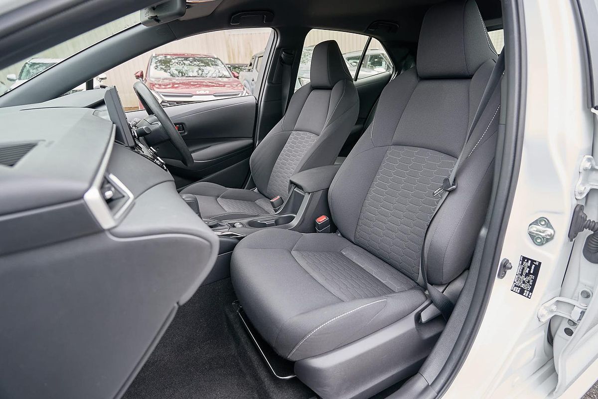 2022 Toyota Corolla Ascent Sport Hybrid ZWE211R