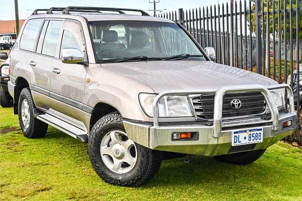 2002 Toyota Landcruiser GXL UZJ100R